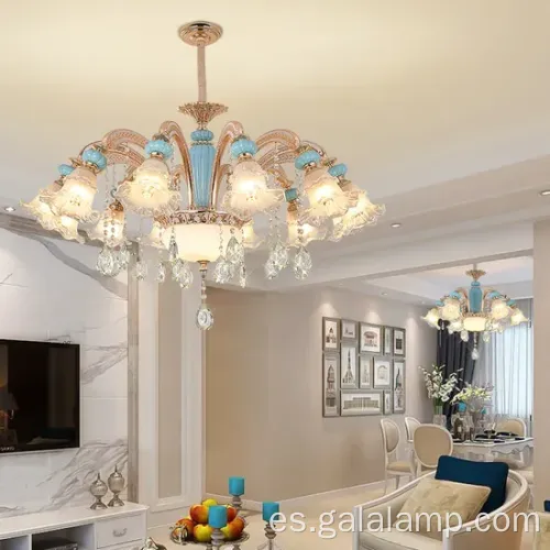 Elegante candelabro de cerámica francesa